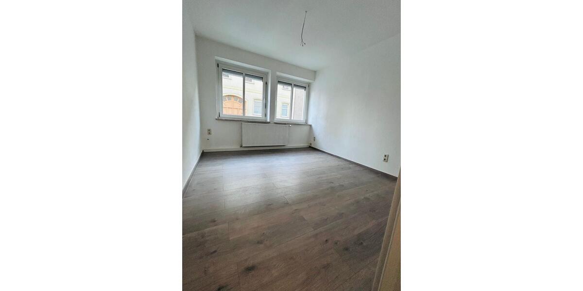 Erdgeschoßwohnung Meerane - 2 Zimmer, 50 m&sup2;, 339&euro; | Angebot:26650166