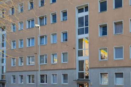 Wohnung zum Mieten in Gera 120 € 10.4 m²
