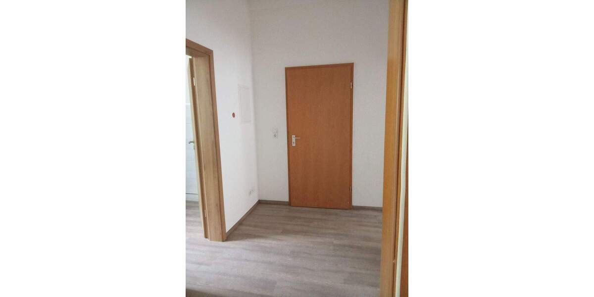 Etagenwohnung Eisenberg - 2 Zimmer, 53 m&sup2;, 360&euro; | Angebot:24872260