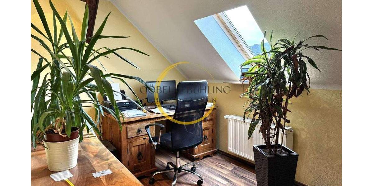 RESERVIERT - Wohnen mit Aussicht: Einfamilienhaus mit Terrasse und Blick auf die Osterburg 7 zimmer