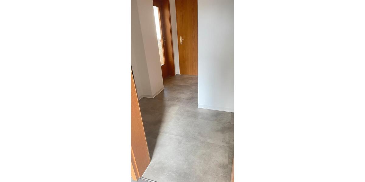 Etagenwohnung Werdau - 1 Zimmer, 38 m&sup2;, 450&euro; | Angebot:26531838