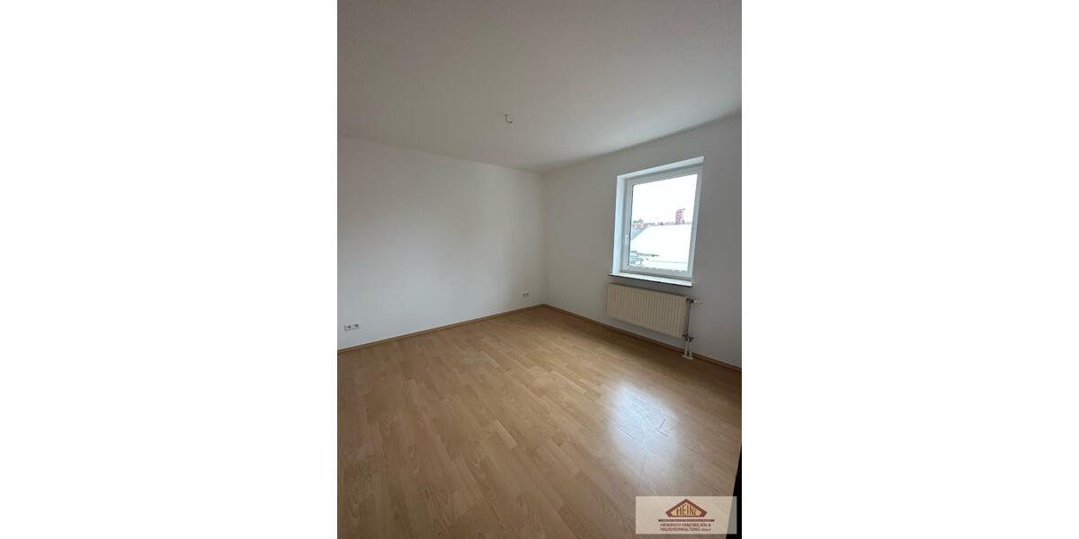 Etagenwohnung Eisenberg - 2 Zimmer, 40 m&sup2;, 240&euro; | Angebot:23717226