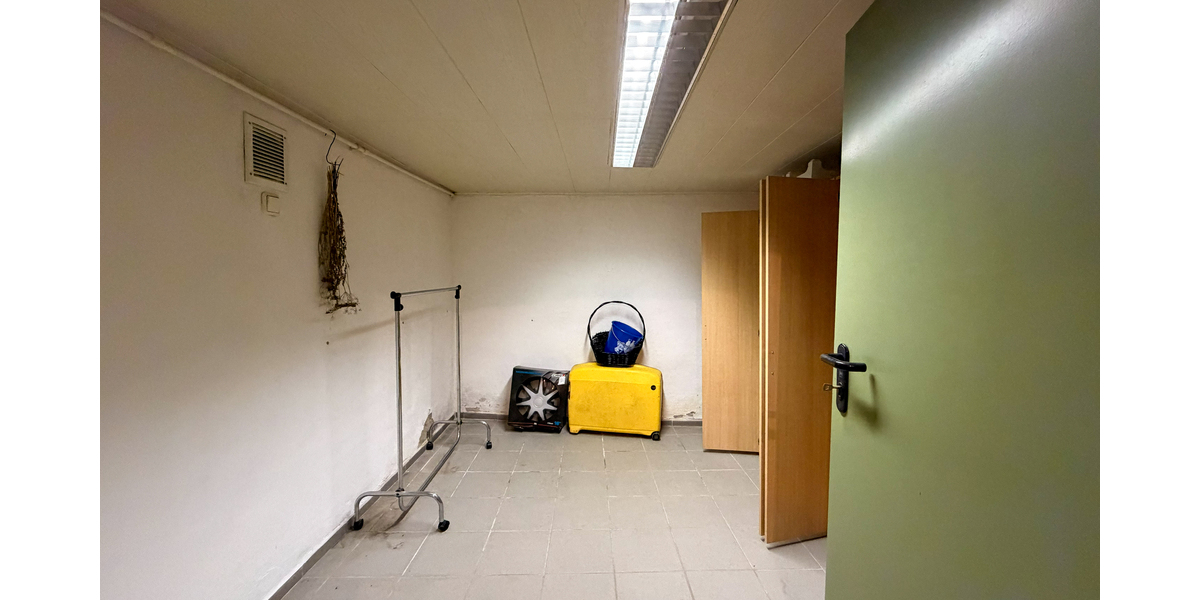 Charmantes Einfamilienhaus mit Substanz, Garage, Garten und Terrasse ! - Einfamilienhaus Gera Zwötzen | Angebot:26193442