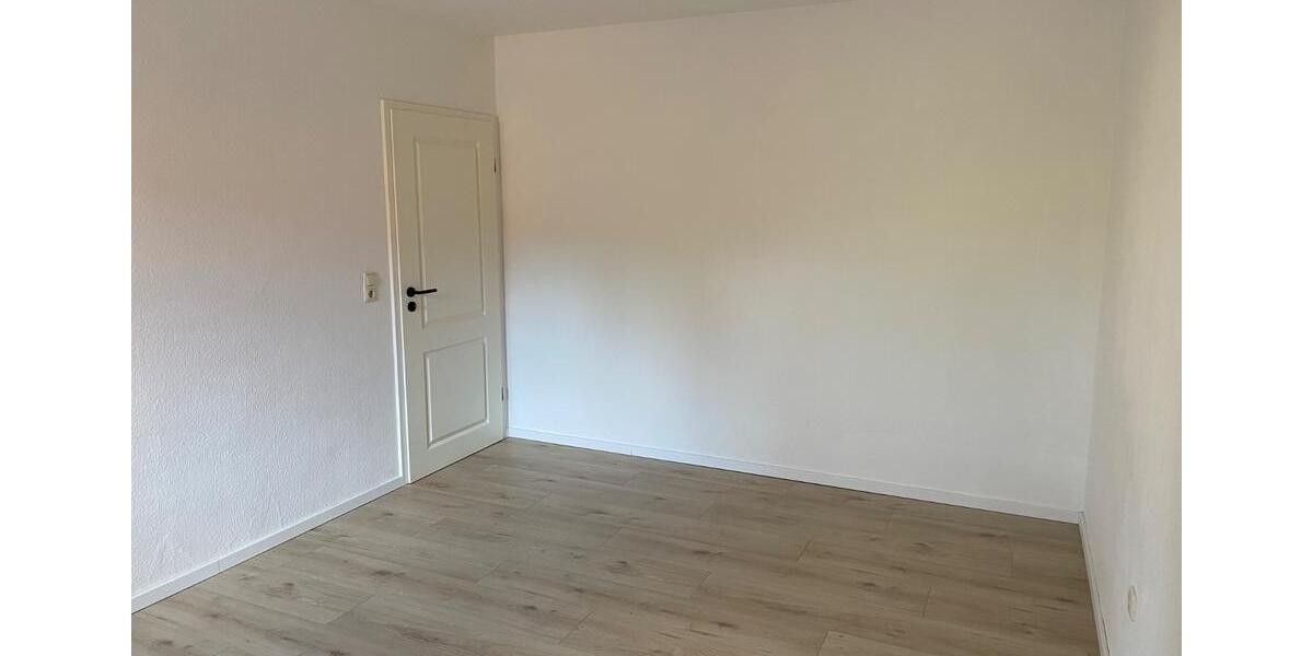 Erdgeschoßwohnung Neukirchen/Pleiße Pleiße - 3 Zimmer, 67 m&sup2;, 390&euro; | Angebot:26326775