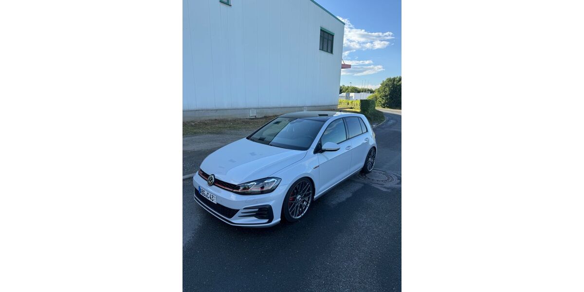 VW Golf 56.000 km 32.000 &euro; Altenburg 04600