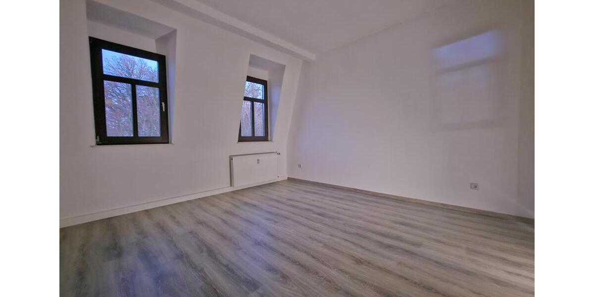 Dachgeschoßwohnung Altenburg - 3 Zimmer, 83 m&sup2;, 457&euro; | Angebot:24441335