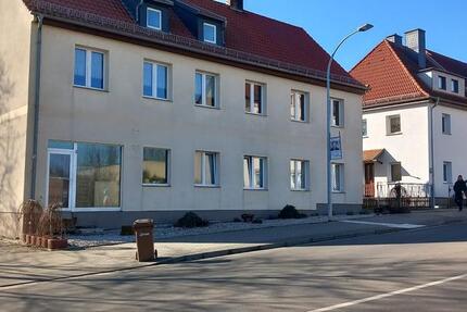 Wohnung Zeitz - 4 Zimmer, 70 m&sup2;, 350&euro; | Angebot:27628215
