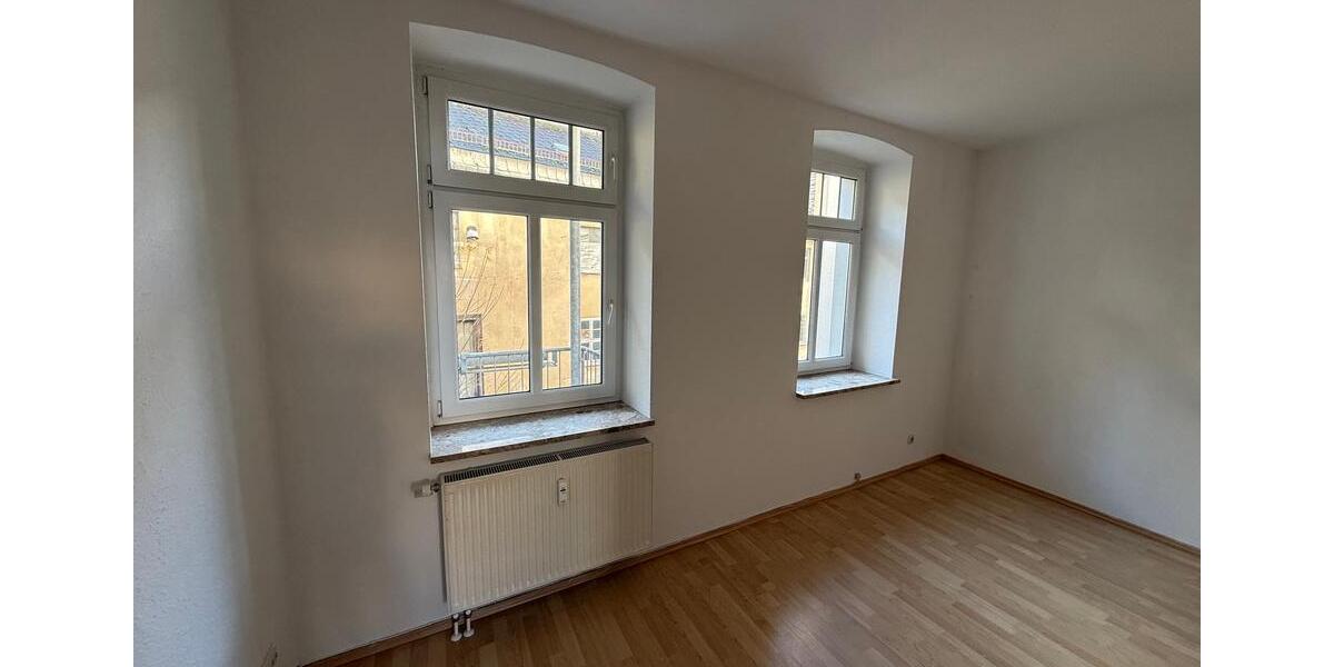 Etagenwohnung Greiz - 3 Zimmer, 79 m&sup2;, 465&euro; | Angebot:26050264