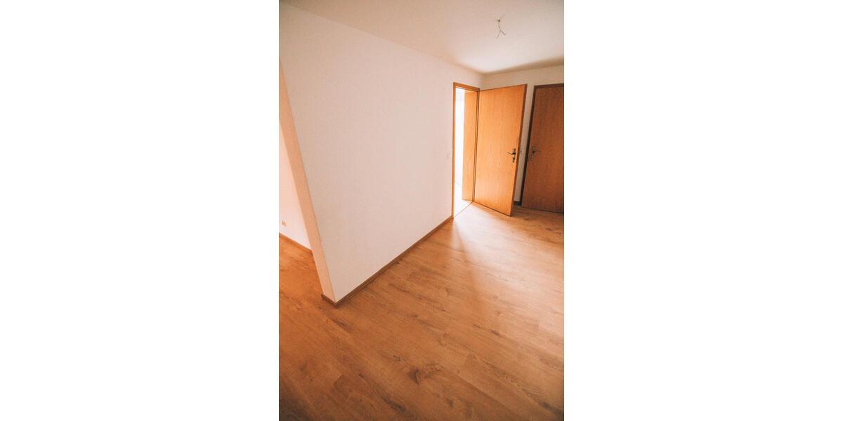 Dachgeschoßwohnung Gera Alt-Bieblach - 2 Zimmer, 75 m&sup2;, 449&euro; | Angebot:26112908