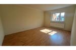 Erdgeschoßwohnung Zeitz - 2 Zimmer, 63 m&sup2;, 410&euro; | Angebot:26232286