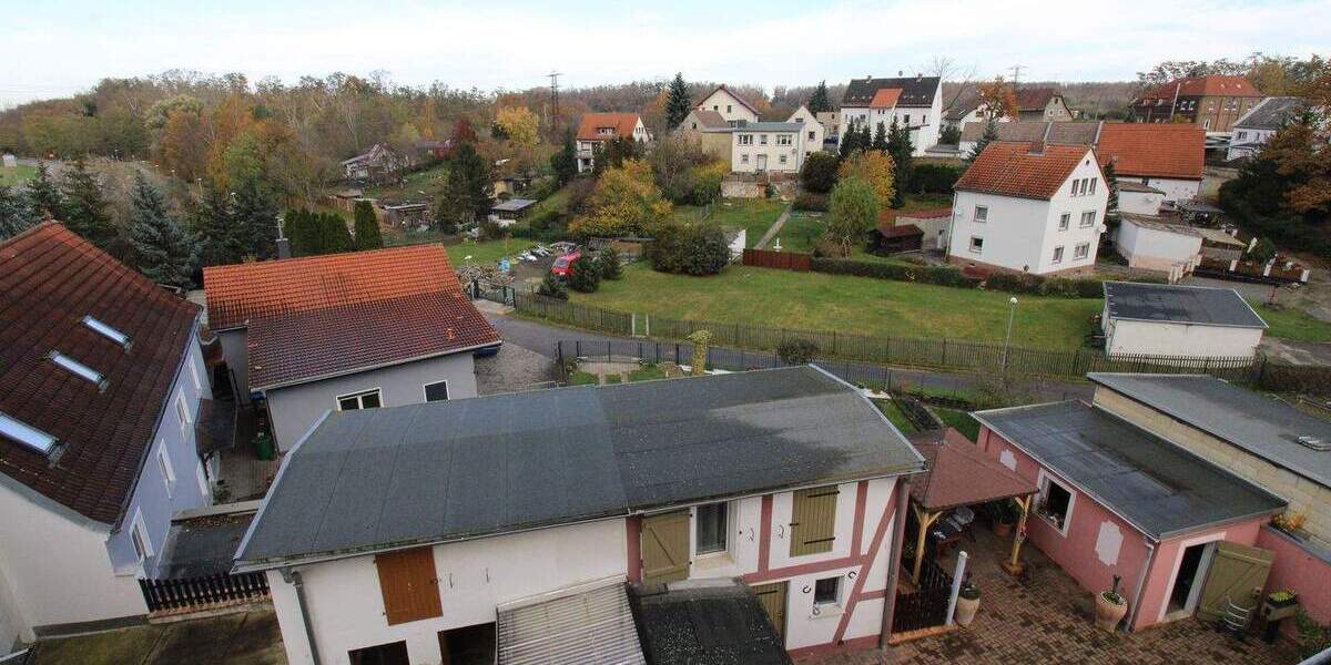 Doppelhaushälfte Teuchern Naundorf - 5 Zimmer, 170 m&sup2;, 110.000&euro; | Angebot:25736455