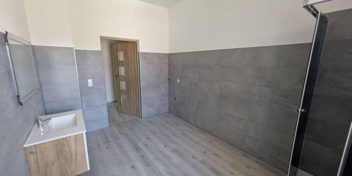 Etagenwohnung Werdau Werdau, Stadt - 3 Zimmer, 68 m&sup2;, 510&euro; | Angebot:26868326