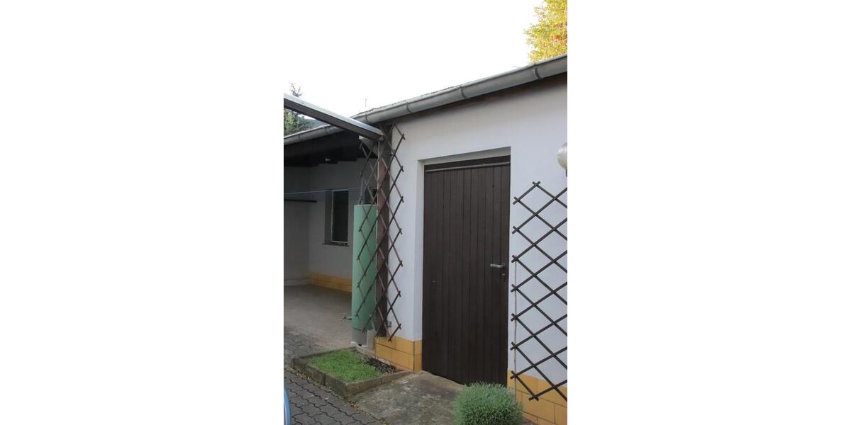 Doppelhaushälfte Crimmitschau - 12 Zimmer, 170 m&sup2;, 150.000&euro; | Angebot:26606571