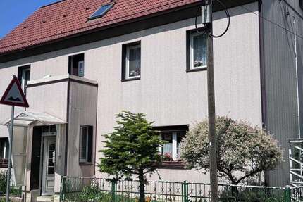 Haus Teuchern OT Nessa Nessa - 7 Zimmer, 193 m&sup2;, 99.500&euro; | Angebot:23429974