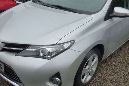 Toyota Auris 161.000 km 9.590 € Glauchau 08371