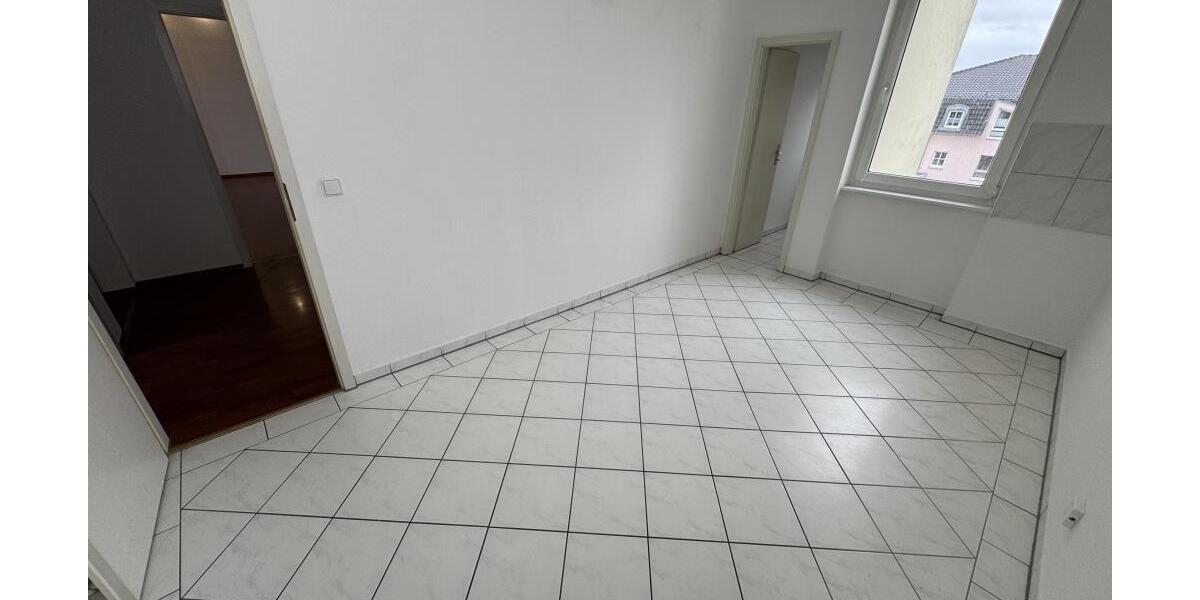 Tierparkseite-Debschwitz! Großzügige 3-Raum Wohnung mit großem Balkon! - Etagenwohnung Gera Debschwitz | Angebot:26145515