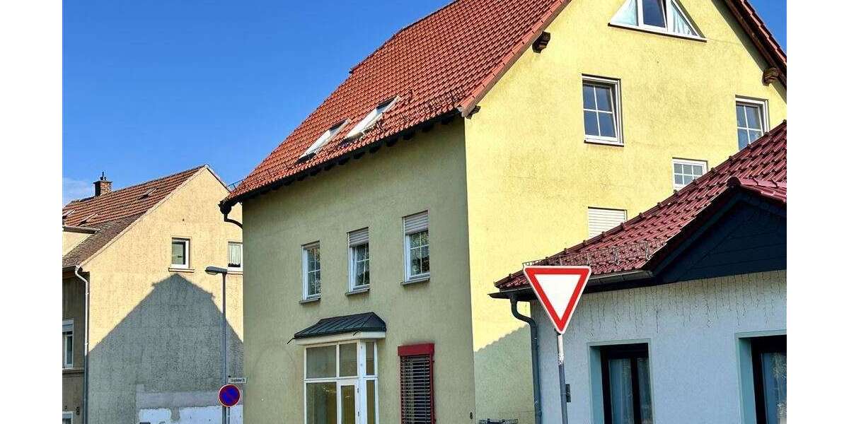 Etagenwohnung Eisenberg - 3 Zimmer, 81 m&sup2;, 133.000&euro; | Angebot:27668701