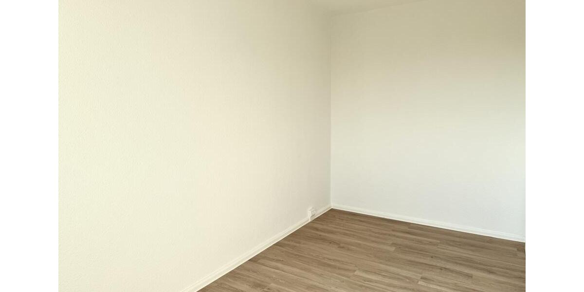 Etagenwohnung Gera Alt-Bieblach - 4 Zimmer, 80 m&sup2;, 679&euro; | Angebot:26534023