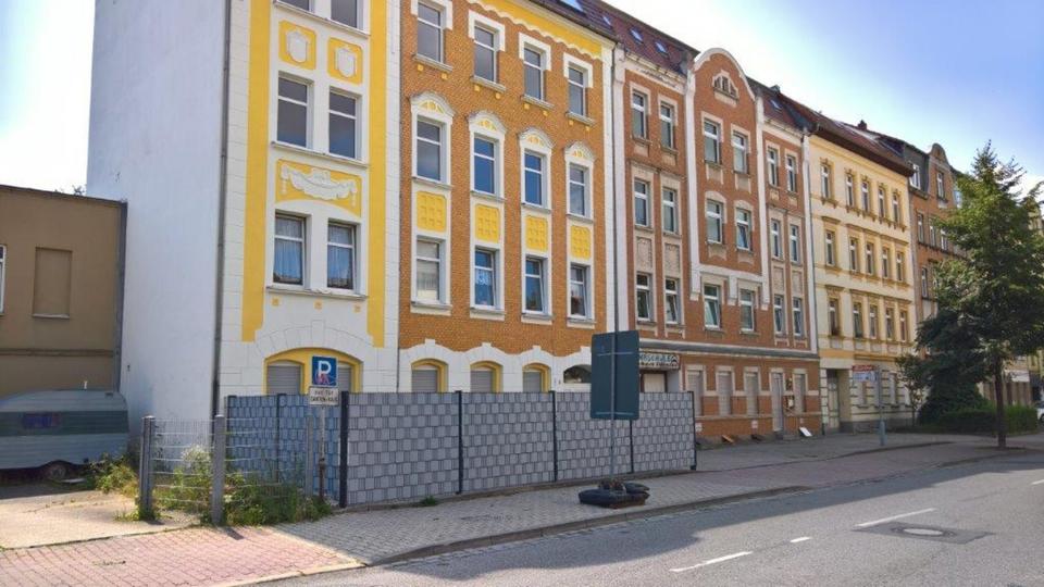 Kostenfreier Stellplatz, großes Bad mit Fenster, 3-Zimmer-Wohnung 3 zimmer