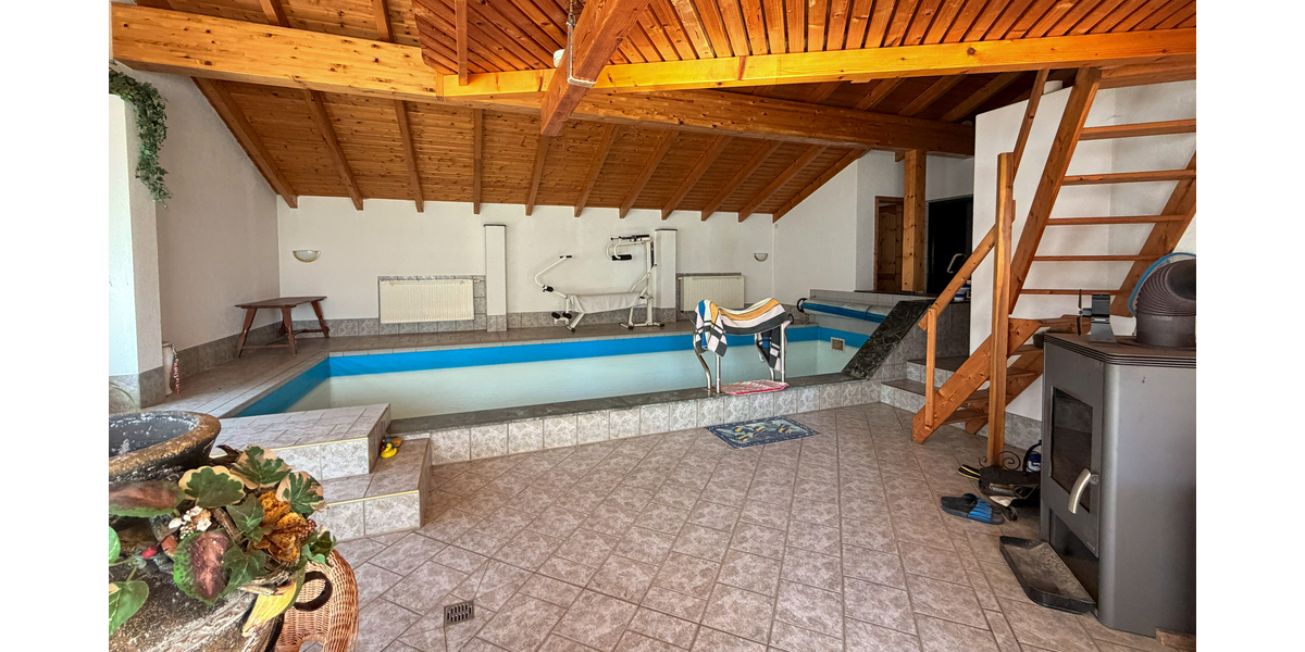 hr privates Refugium – Einfamilienhaus mit Poolhaus, Wintergarten und viel Platz! *Provisionsfrei - Einfamilienhaus Gera Lusan | Angebot:27212518
