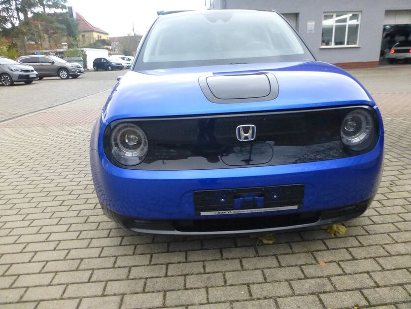 Honda e 32.900 km 19.200 € Naumburg/S. + 06667 Weißenfels + 06618 Schönburg 06618