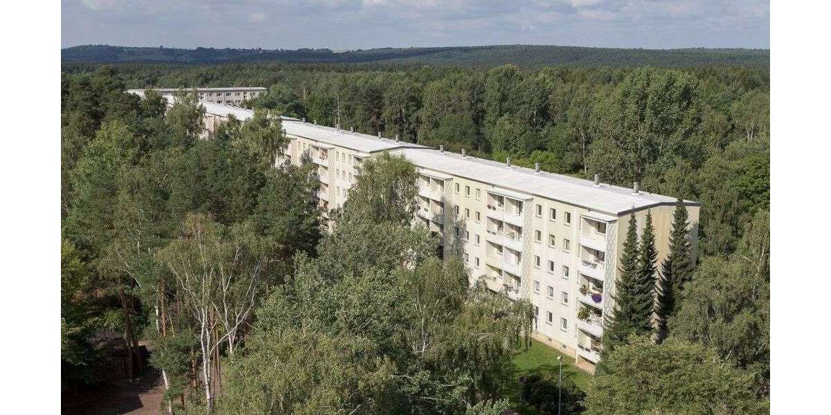 Wohnung zum Mieten in Hermsdorf 390 € 70.05 m² 4 zimmer