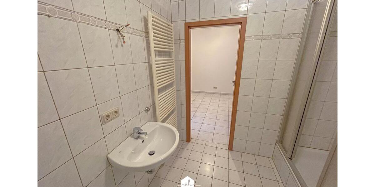 Erdgeschoßwohnung Gera Alt-Bieblach - 2 Zimmer, 71 m&sup2;, 390&euro; | Angebot:24868707