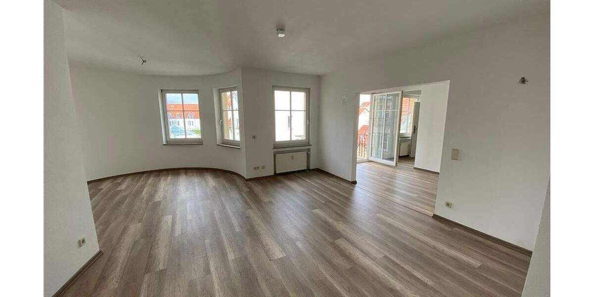 Etagenwohnung Altenburg Altenburg - 3 Zimmer, 110 m&sup2;, 720&euro; | Angebot:25836513