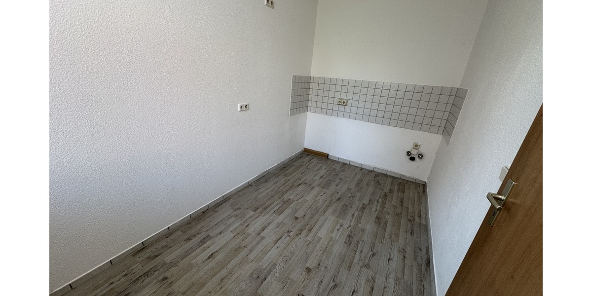 helle 2-Raum-Wohnung mit Wintergarten und Blick ins Grüne: in Gera-Bieblach! - Erdgeschoßwohnung Gera Alt-Bieblach | Angebot:26339853