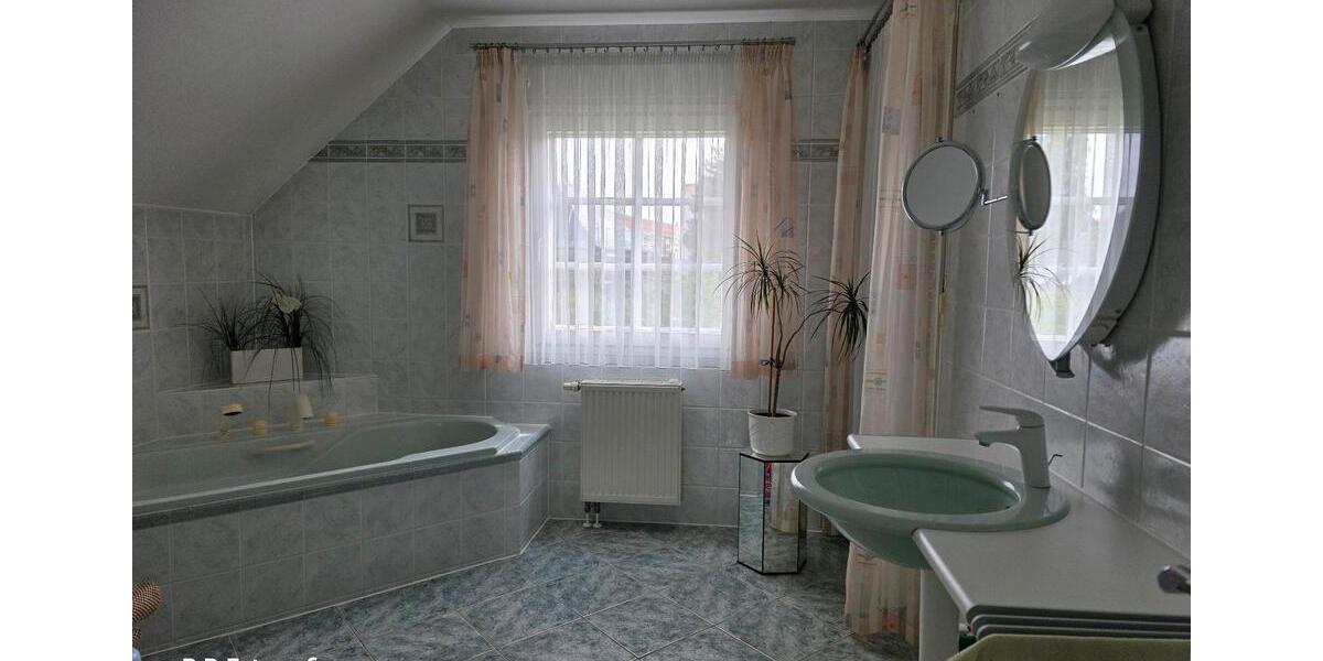 Einfamilienhaus Gera Debschwitz - 6 Zimmer, 138 m&sup2;, 450.000&euro; | Angebot:26595123