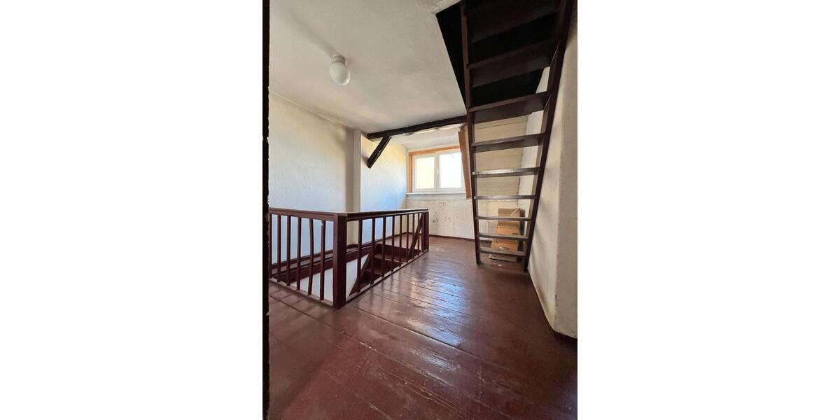 Reihenhaus Meerane - 9 Zimmer, 120 m&sup2;, 39.900&euro; | Angebot:25378971
