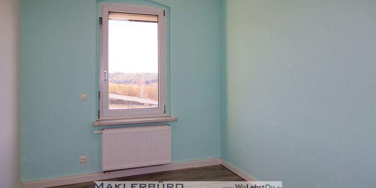 Etagenwohnung Greiz - 4 Zimmer, 84 m&sup2;, 420&euro; | Angebot:24268235