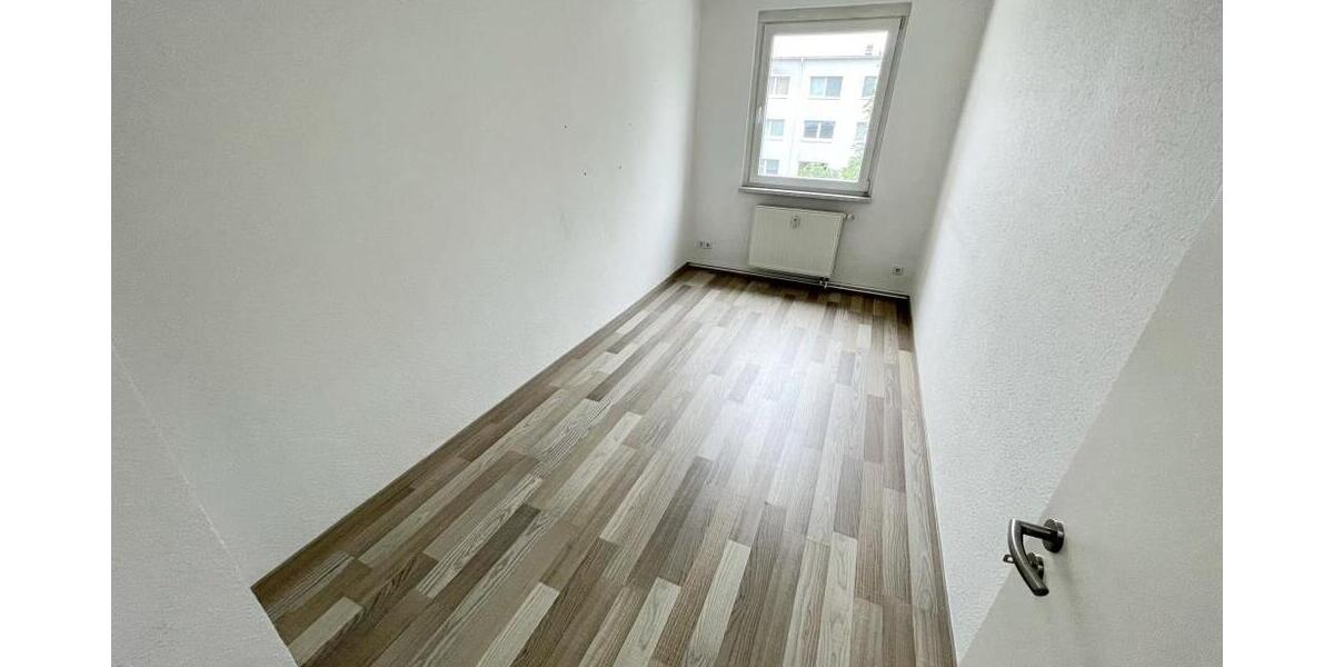 4 Raum Whg. mit Balkon gesucht? Nähe von AMAZON in Gera-Langenberg! - Etagenwohnung Gera Langenberg | Angebot:26335686