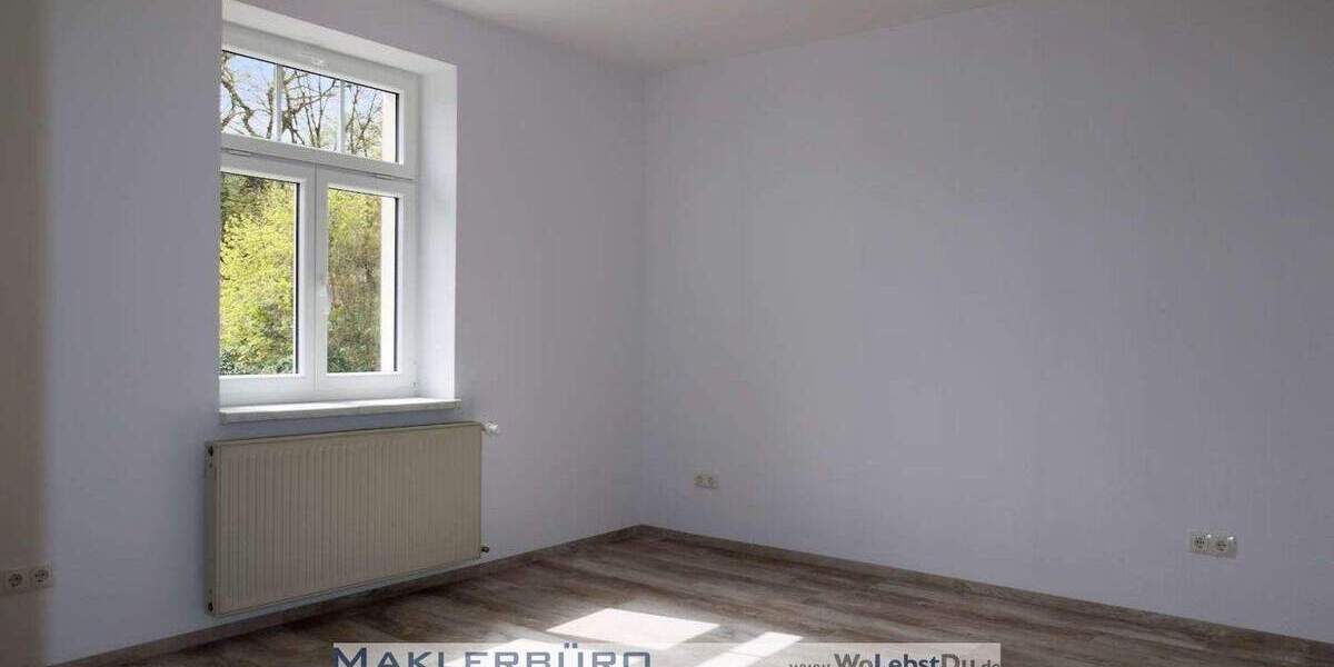 Etagenwohnung Greiz - 3 Zimmer, 82 m&sup2;, 599&euro; | Angebot:25152765