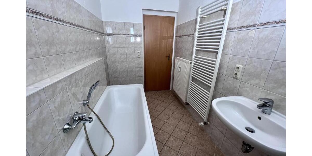 Balkon und Aufzug in der Innenstadt von Gera nahe dem Süd-Bahnhof! - Etagenwohnung Gera Debschwitz | Angebot:26384779