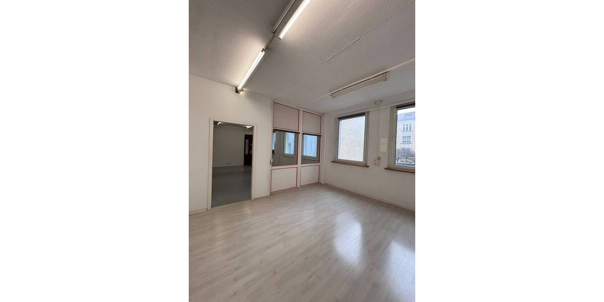 Gewerbeobjekt Gera Innenstadt - 2 Zimmer, 90 m&sup2;, 297&euro; | Angebot:25731852