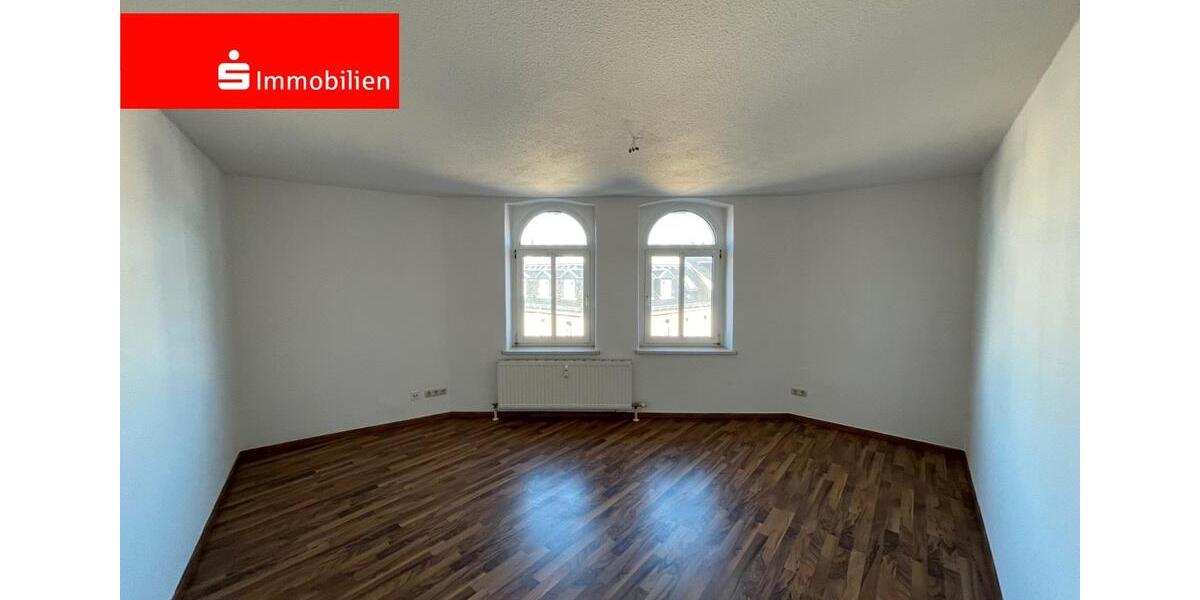 Sonnige Dachgeschoßwohnung mit Erker in zentraler Lage 3 zimmer