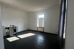 Hochparterre Crimmitschau - 2 Zimmer, 72 m&sup2;, 400&euro; | Angebot:26001984