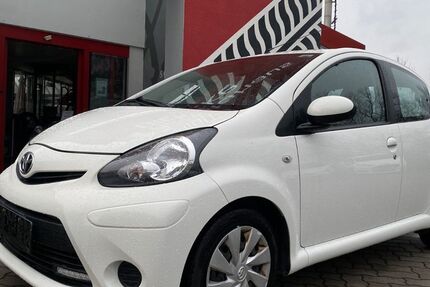 Toyota Aygo (X) 86.228 km 5.990 &euro; Gera 07549
