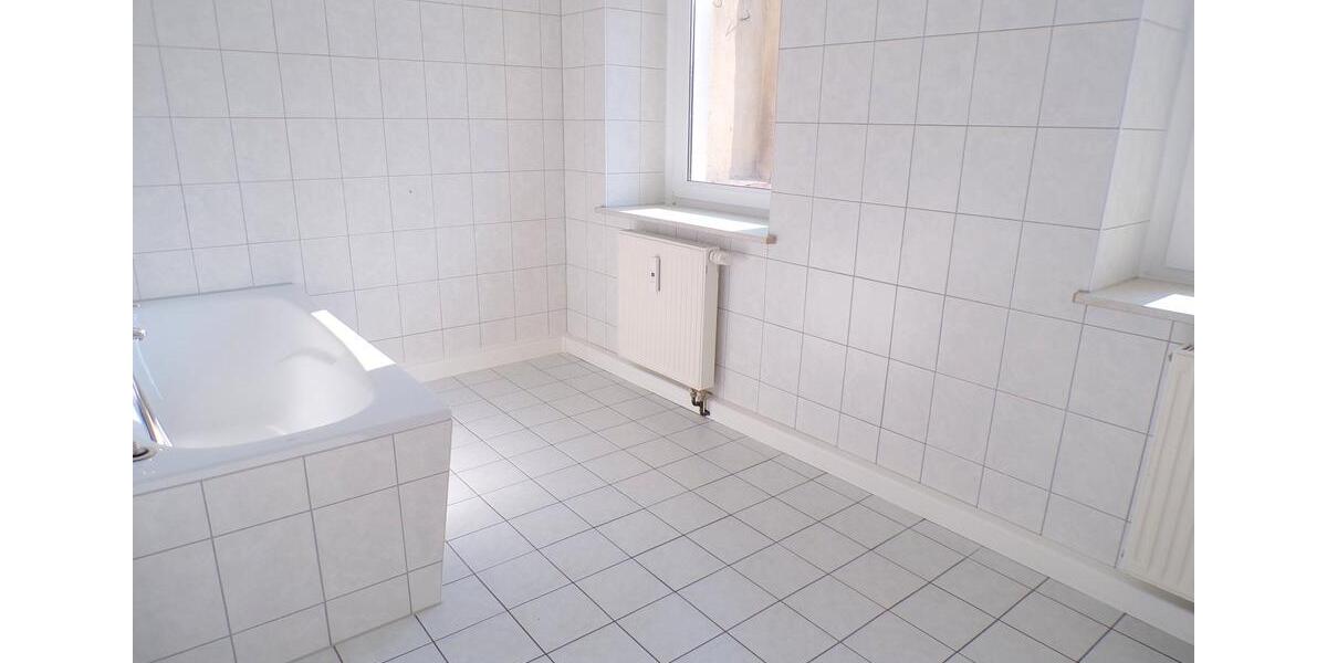 Etagenwohnung Werdau - 5 Zimmer, 108 m&sup2;, 599&euro; | Angebot:25865190