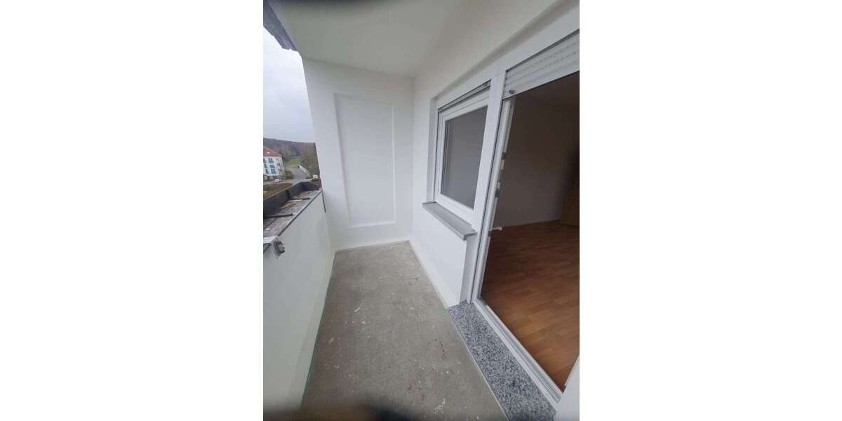 Praktische 2 Zimmer-Wohnung mit Balkon und Einbauküche - Appartement Schmölln | Angebot:26204265