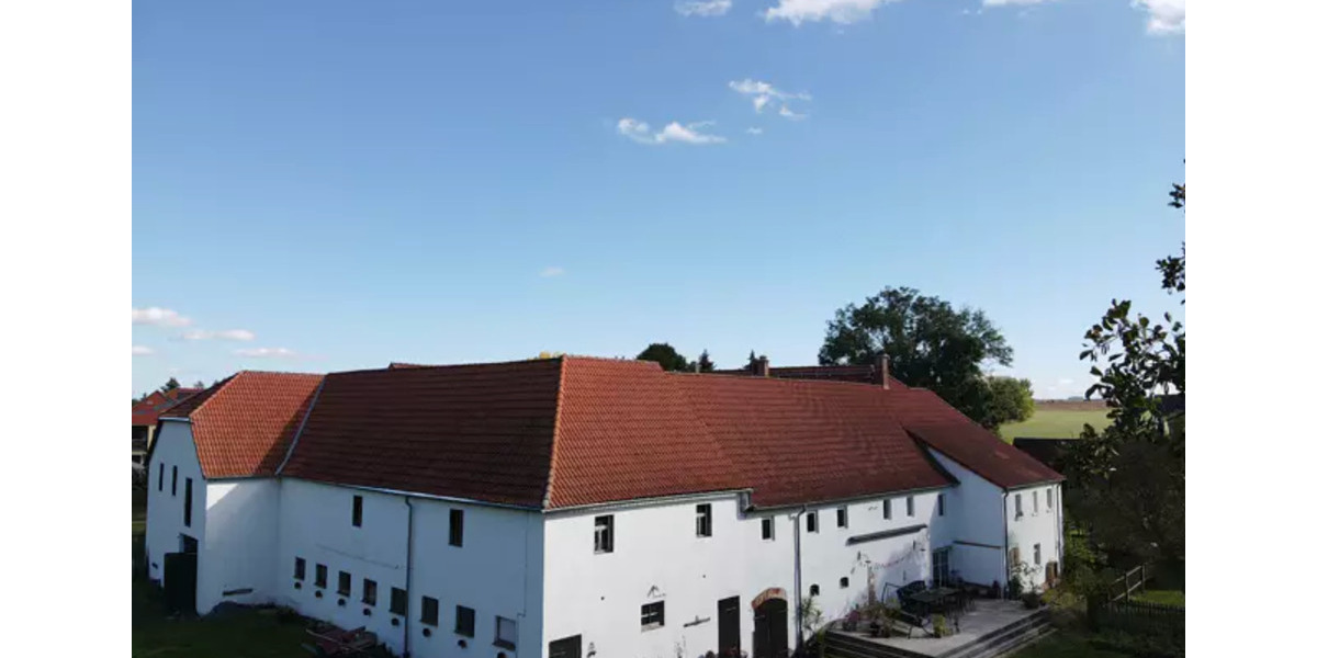 Charaktervoller Vierseithof mit Ausbaureserven, Kamine, FBH 16 zimmer