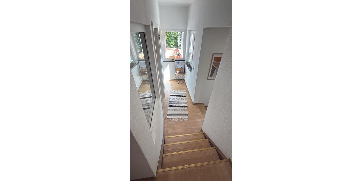 Etagenwohnung Eisenberg - 2 Zimmer, 50 m&sup2;, 450&euro; | Angebot:26462253