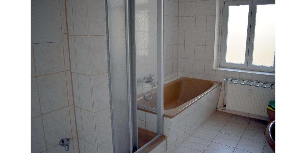 Etagenwohnung Gera Debschwitz - 2 Zimmer, 60 m&sup2;, 375&euro; | Angebot:26464157