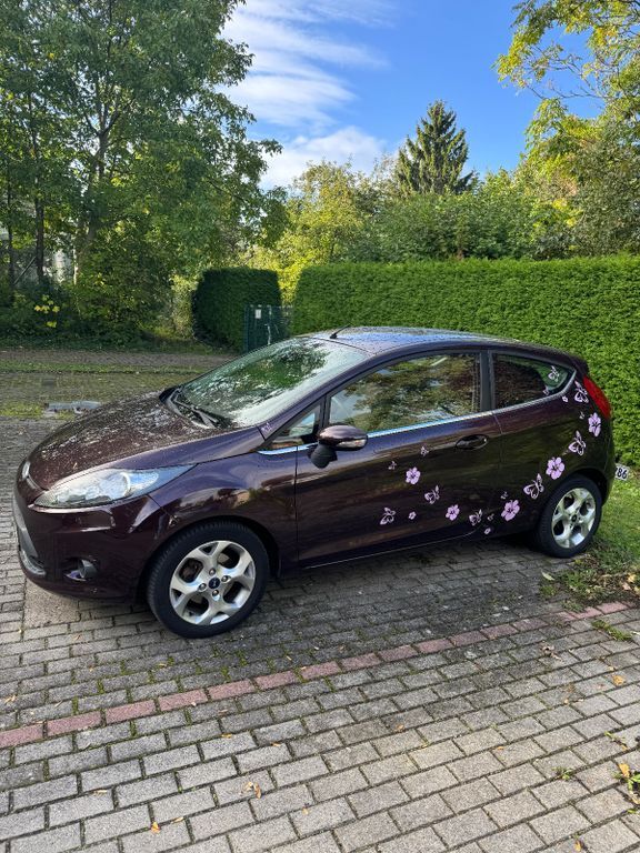 Ford Fiesta 116.000 km 3.700 € Hohenmölsen 06679