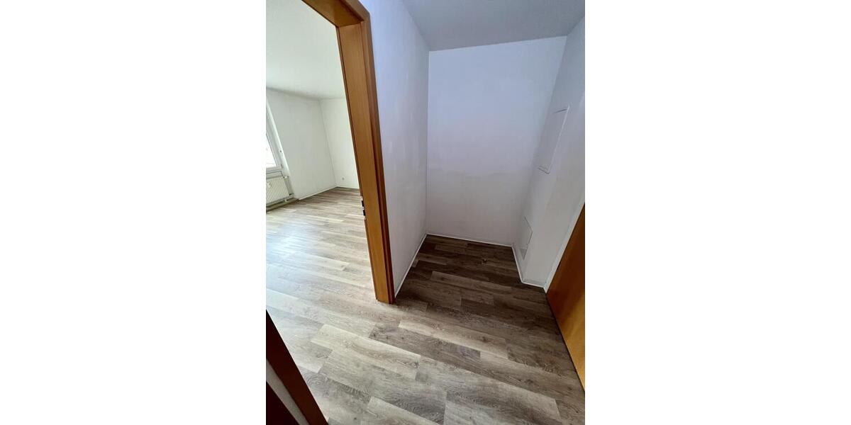 Traumlage am Küchengarten! Schöne 1-Raum-Whg. mit EBK, Balkon und Aufzug in Gera-Untermhaus - Etagenwohnung Gera Untermhaus | Angebot:26144347