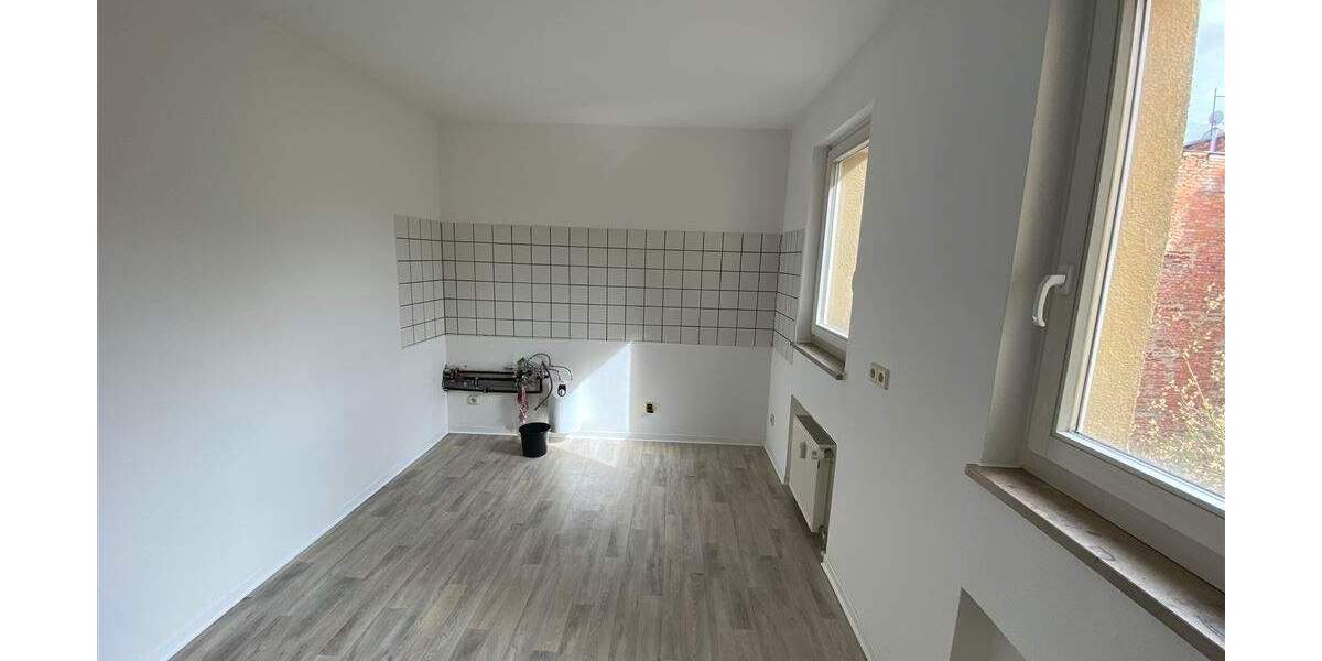 Etagenwohnung Altenburg Altenburg - 3 Zimmer, 110 m&sup2;, 720&euro; | Angebot:25836513