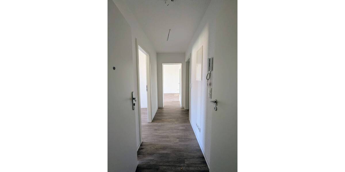 Frisch sanierte 4-Raum-Wohnung mit Dusche! 4 zimmer