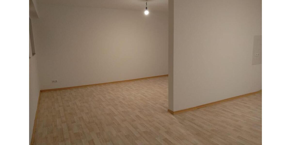Erdgeschoßwohnung Zeulenroda-Triebes Triebes - 4 Zimmer, 104 m&sup2;, 780&euro; | Angebot:26169251
