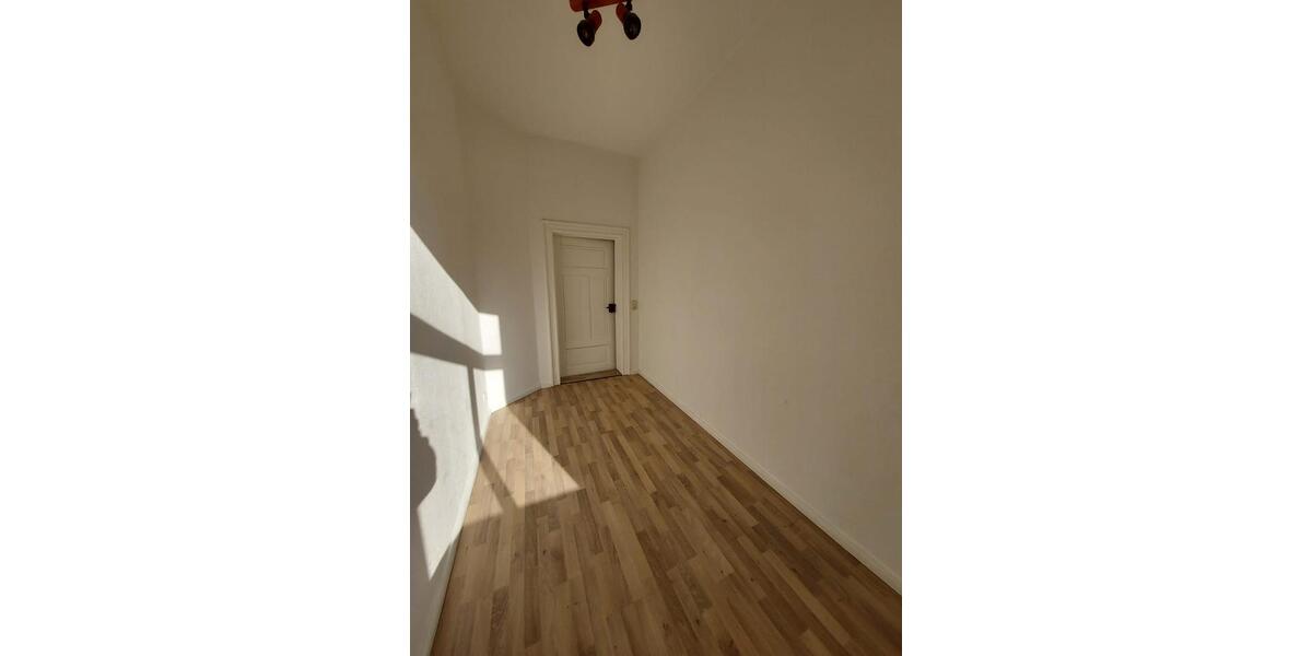 Erdgeschoßwohnung Werdau - 2.5 Zimmer, 56 m&sup2;, 299&euro; | Angebot:26262694